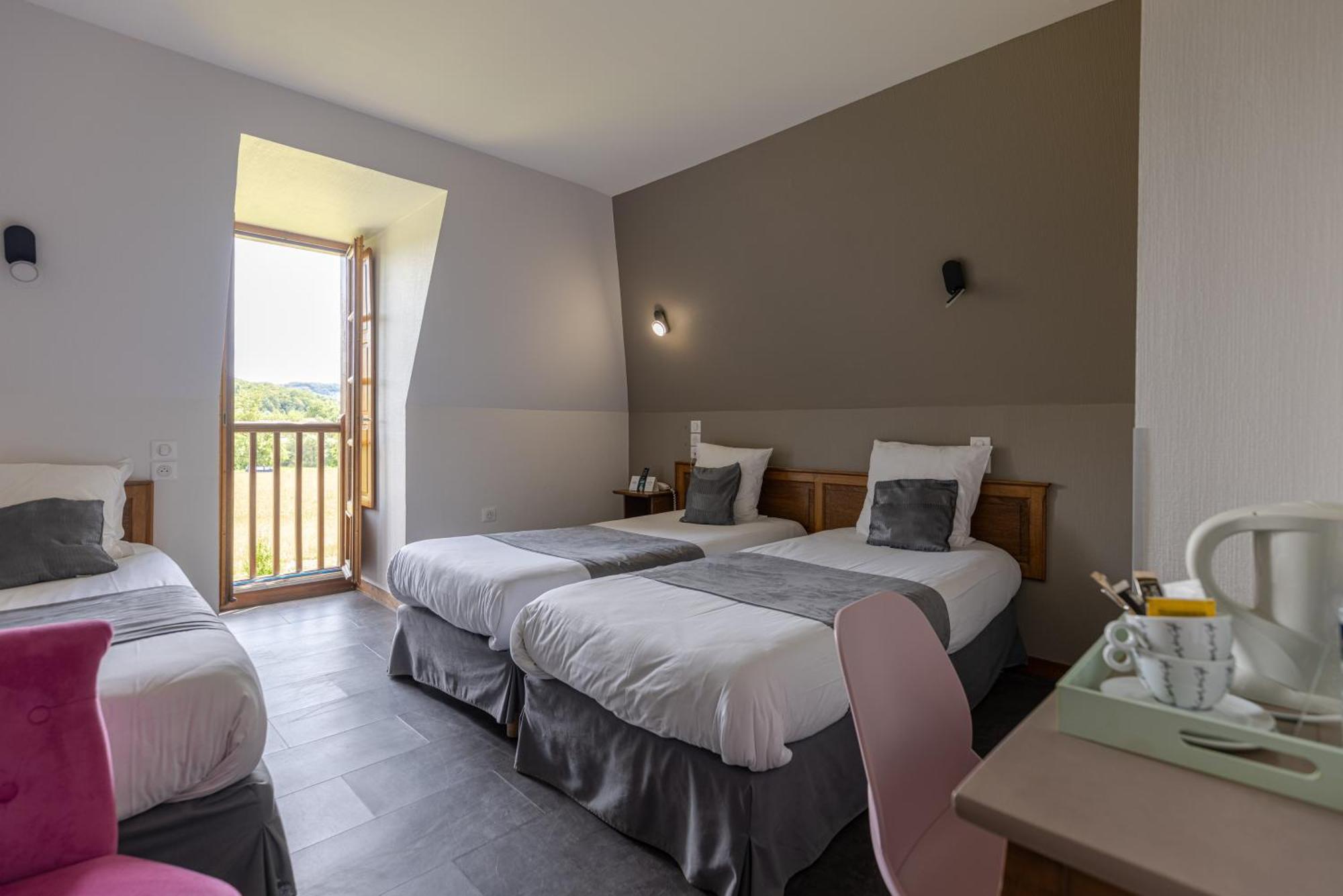 Logis Hotel Archambeau Thonac Экстерьер фото
